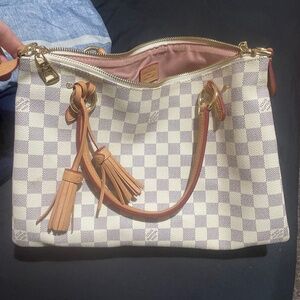 LV purse